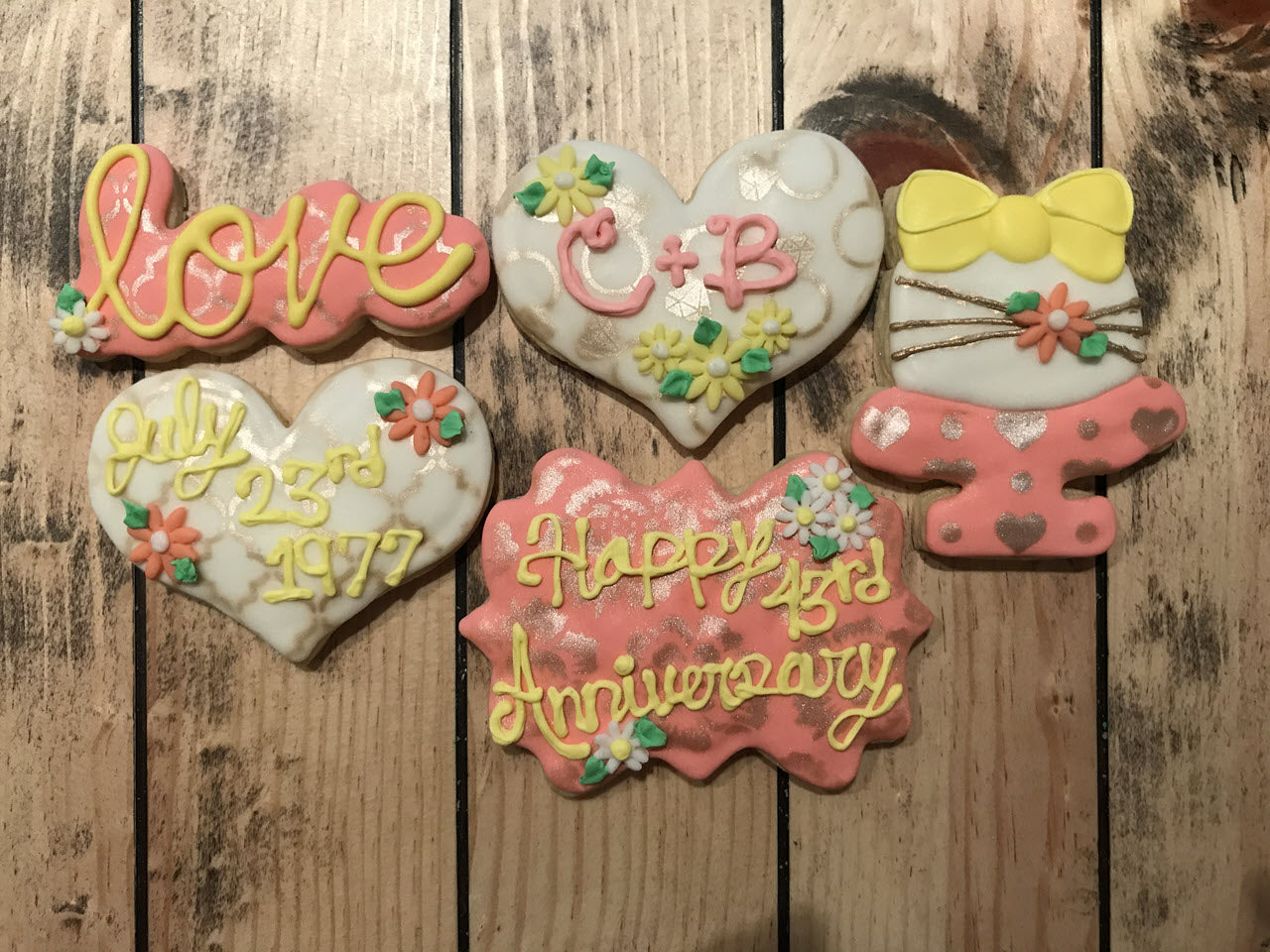 Wedding Anniversary Cookies Set